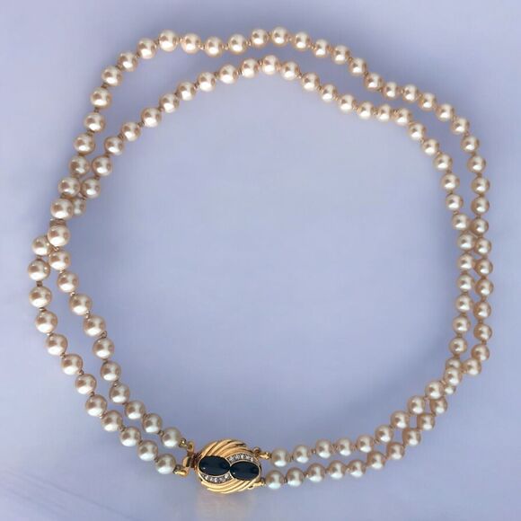 Vintage Givenchy Pearl Necklace Glass Pearls Gold Tone Crystals Rare 7N - Picture 8 of 9